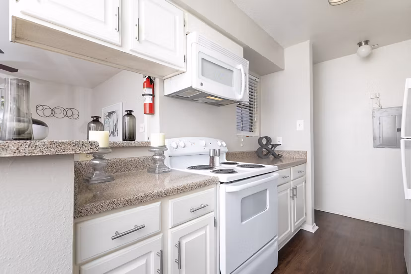 kitchen at Circle at Point Park Apartments