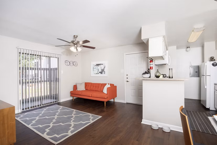 living room at Circle at Point Park Apartments