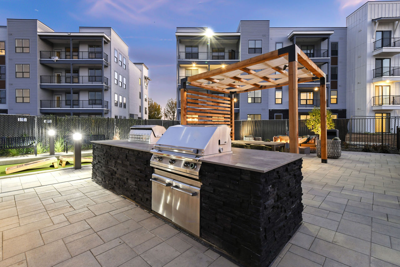 Grill area at The Jaxon Luxury Apartments (4 of 4)