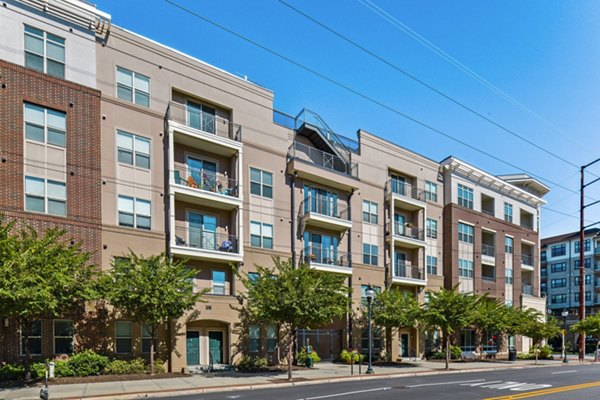 401 Oberlin Apartments: Contemporary building in Raleigh