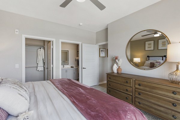 Alta Biltmore Apartments: Contemporary bedroom design with luxurious furnishings