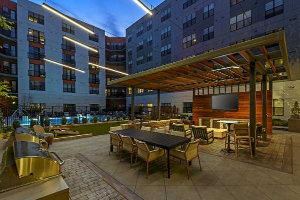 courtyard at Alta Federal Hill Apartments