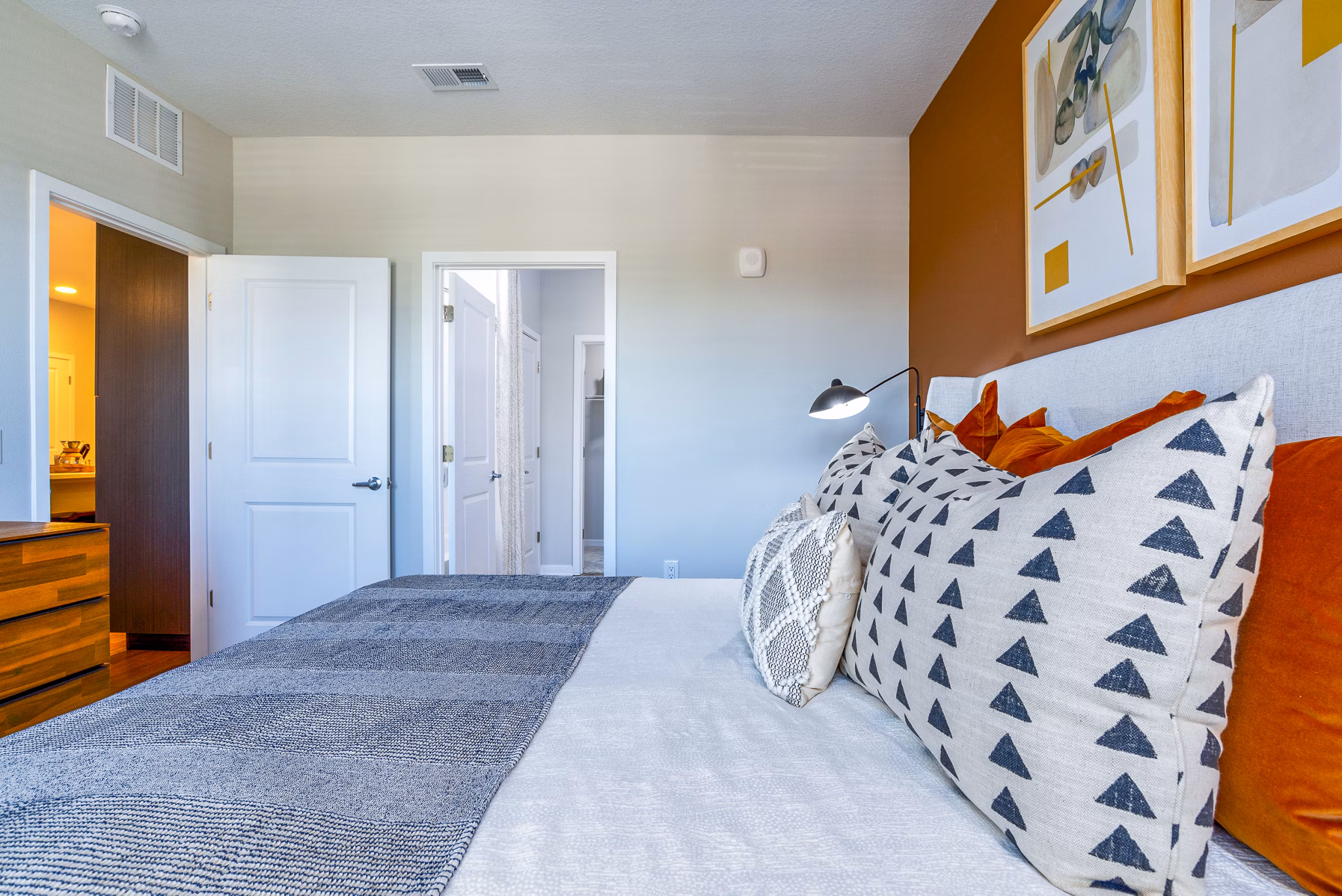 Luxurious bedroom with modern decor at Alta Longwood Apartments