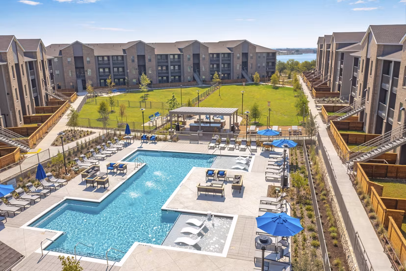 Alta Marine Creek Apartments: Sleek design luxury apartments in Fort Worth