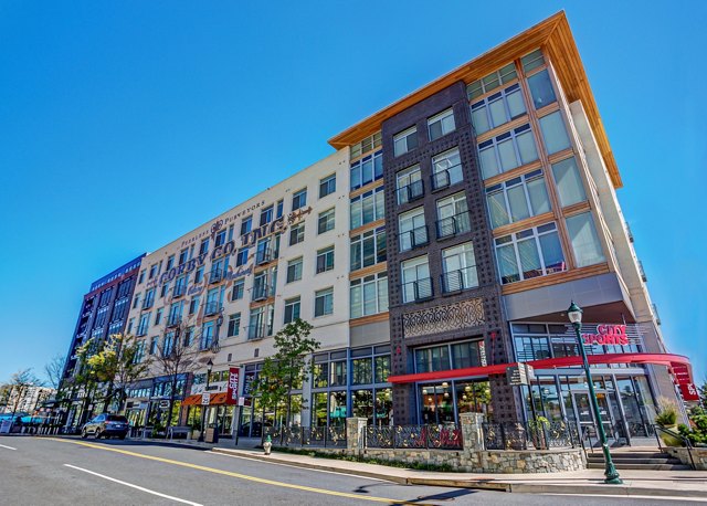 Persei apartments in Bethesda