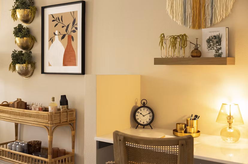 living room at Alta Piney Creek Apartments
