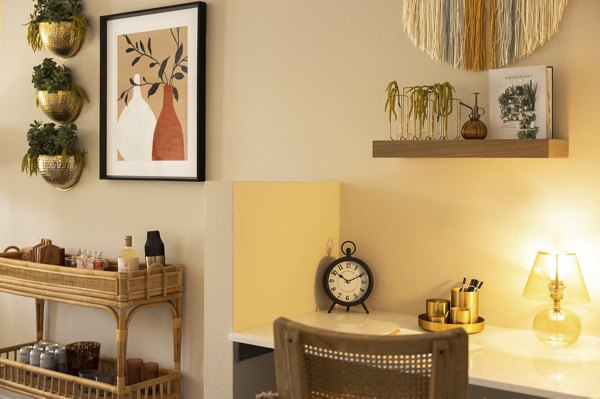 living room at Alta Piney Creek Apartments