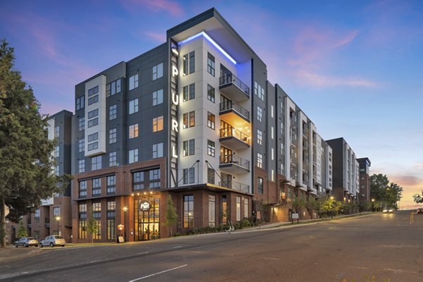 exterior at Alta Purl Apartments