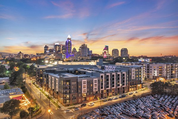 Alta Purl Apartments: Scenic view from luxury apartment balcony in vibrant urban setting