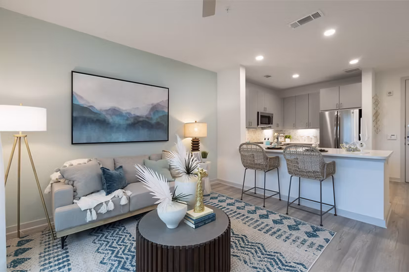 Spacious living room with modern decor in Alta River Oaks Apartments, Houston