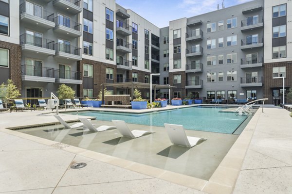 pool at Alta Riverside Apartments 