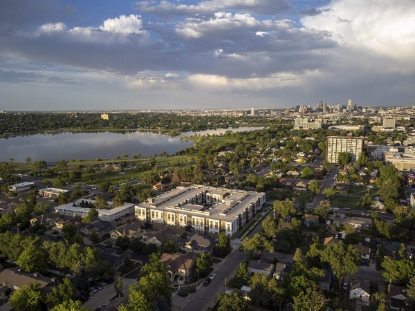 Alta Sloan's Lake: Contemporary luxury apartments with stunning lake views in Denver