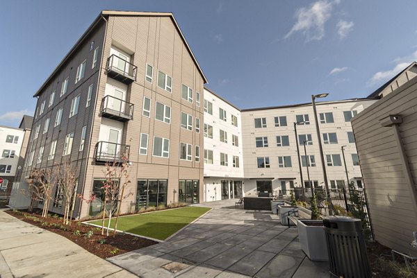 Exterior at Alta University Place Apartments