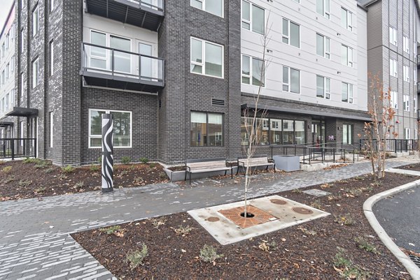 Alta University Place: Contemporary luxury apartment in sleek urban design