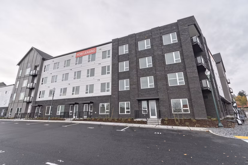 Alta University Place: Contemporary luxury apartments with sleek design in a vibrant Seattle neighborhood