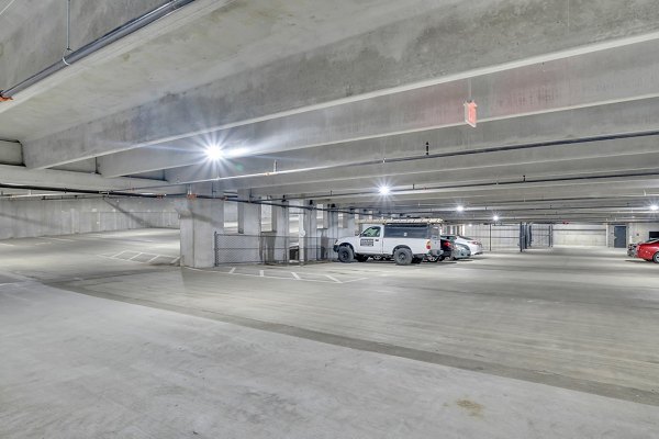 Alta West Morehead: Elegant of luxury apartments in Charlotte