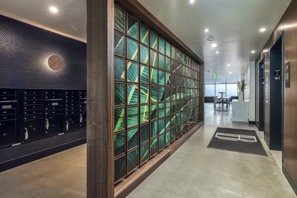Club at The Brady: Luxury club-style apartments in a vibrant urban setting
