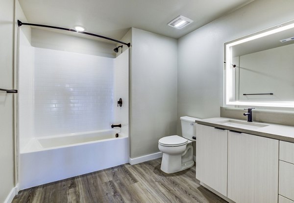 bathroom at Edson House Apartments