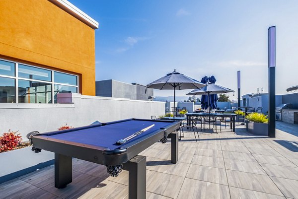 patio/balcony at Edson House Apartments