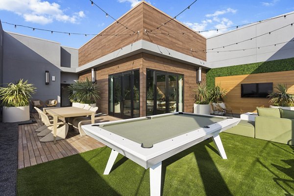 patio at Jefferson Cenza Apartments