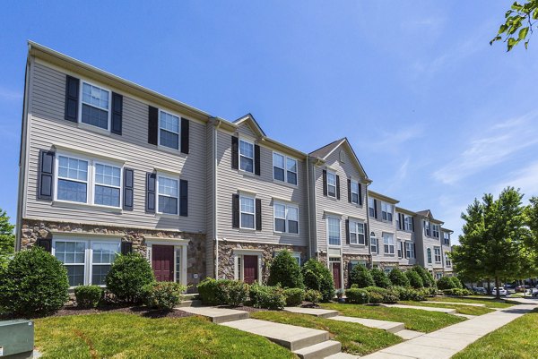 Exterior at Kaiser Park Apartments