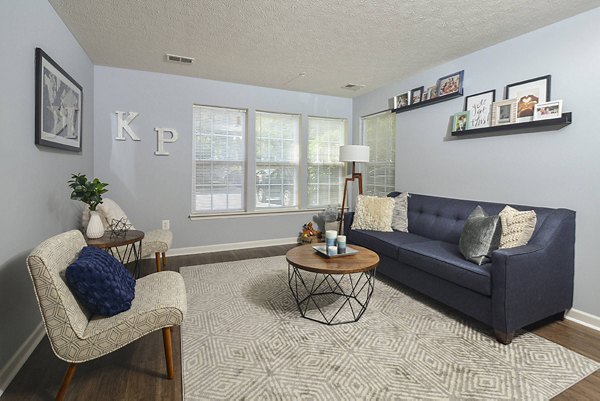 Living room at Kaiser Park Apartments