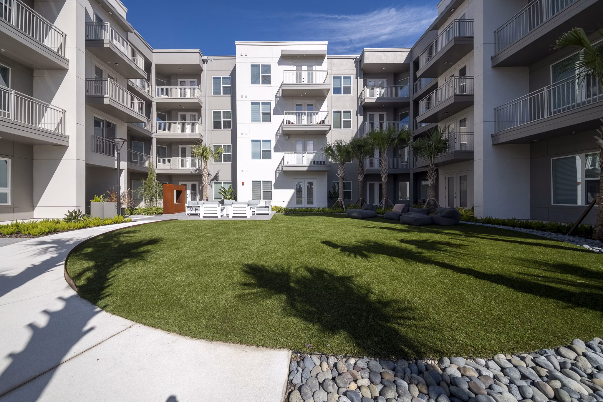Novel Nona Apartments: Contemporary of luxury apartments in vibrant Orlando neighborhood