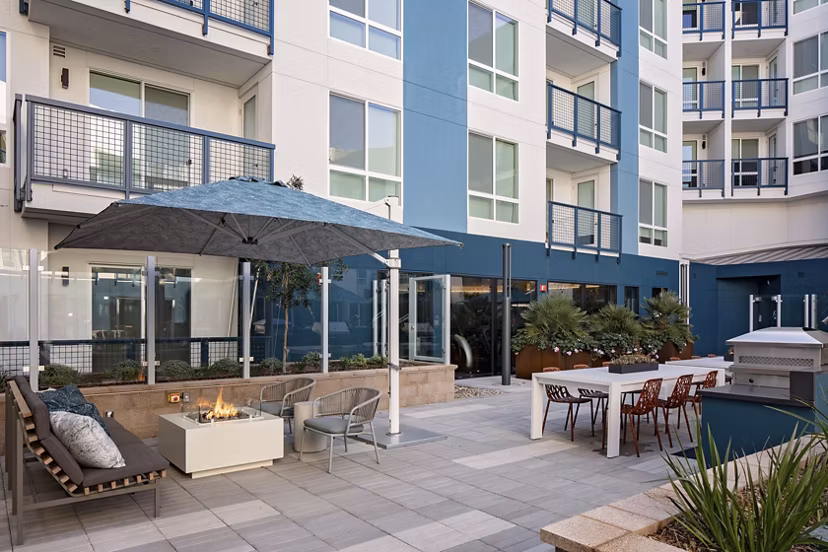 Lantana at Milpitas Station: Contemporary view of luxury apartments at prime location