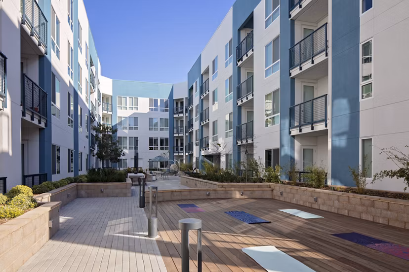 Lantana at Milpitas Station: Elegant luxury apartments in Milpitas