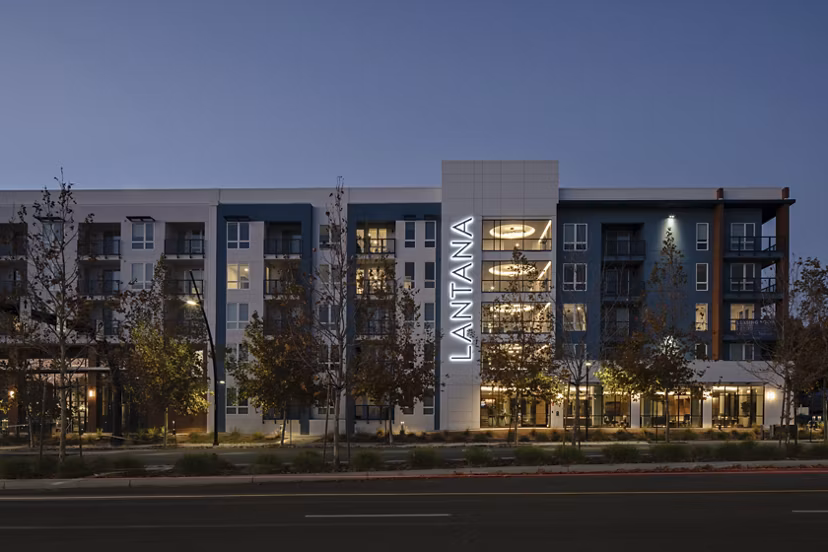 Lantana at Milpitas Station: Modern luxury apartment in Milpitas