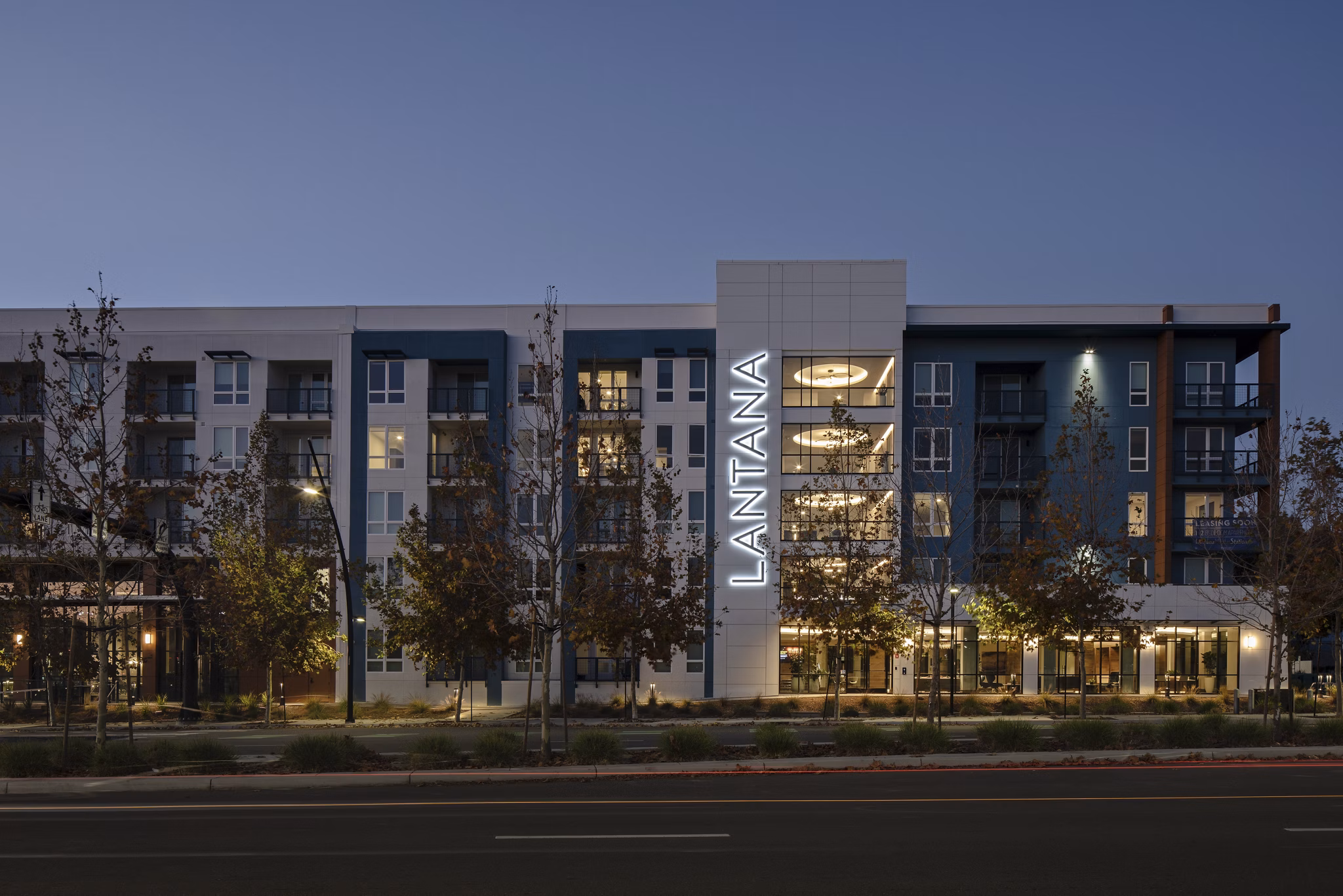 Lantana at Milpitas Station: Modern luxury apartment in Milpitas