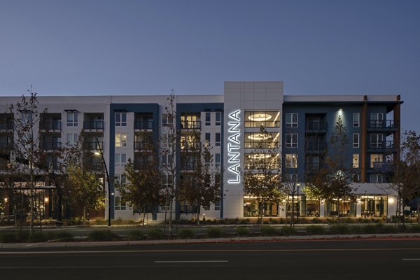 Exterior at Lantana at Milpitas Station Apartment