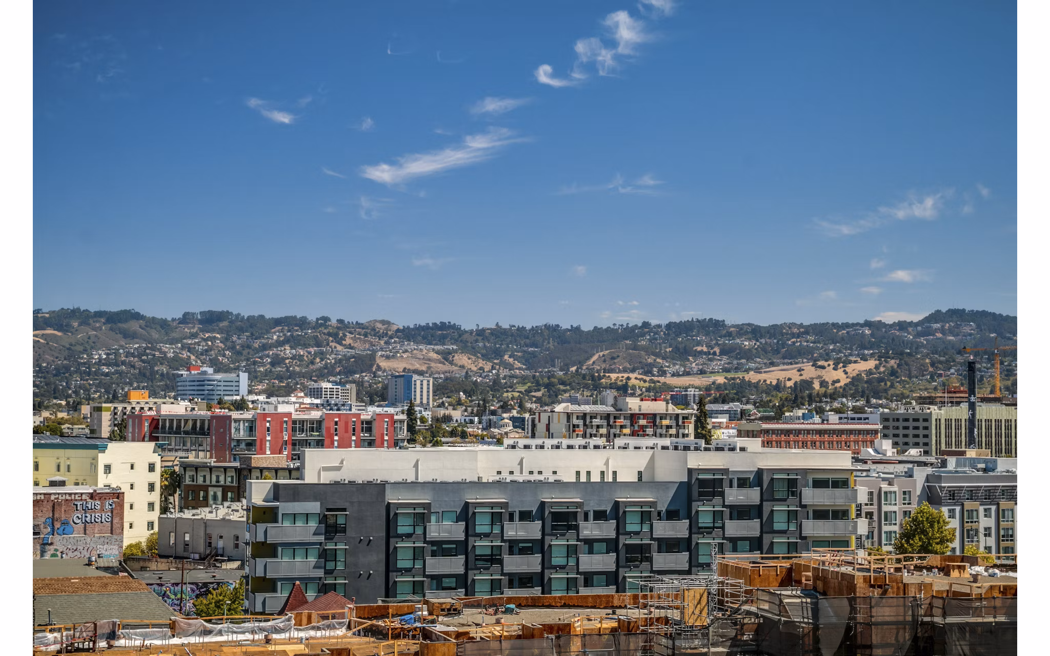 Lantana Uptown: Modern luxury apartments in vibrant urban setting