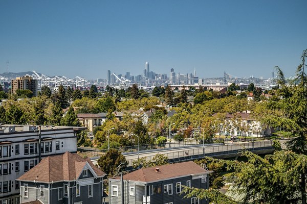 Lantana Uptown: Stylish of luxury apartments in vibrant Oakland neighborhood