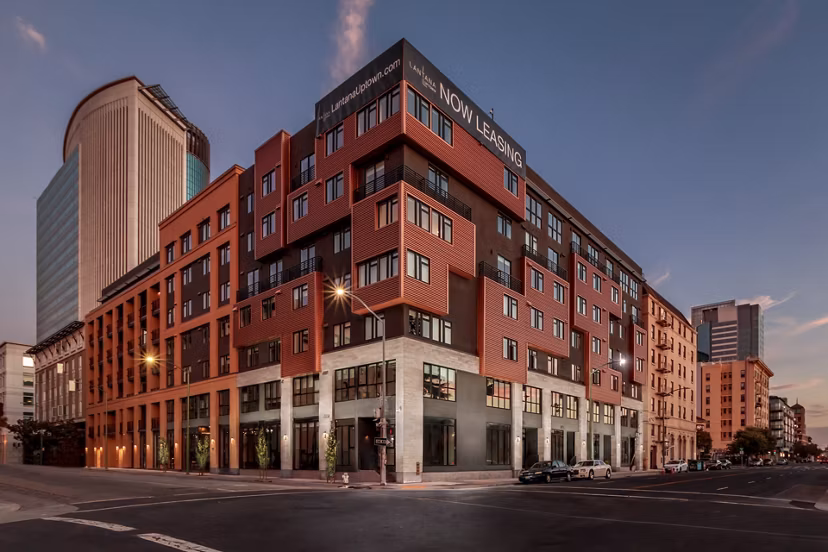 Lantana Uptown: Stylish modern apartments in vibrant Uptown district