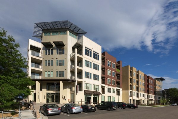 Luxe at Mile High: Stylish high-rise luxury apartments with city views in downtown Denver