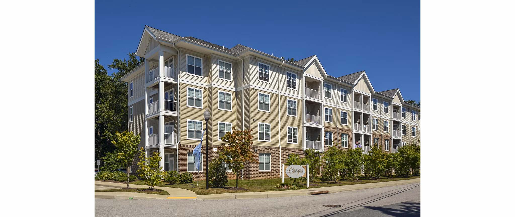 Orchard Park Apartments: Elegant building in a serene suburban setting