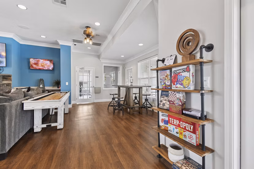 clubhouse at The Park at Walnut Ridge Apartments