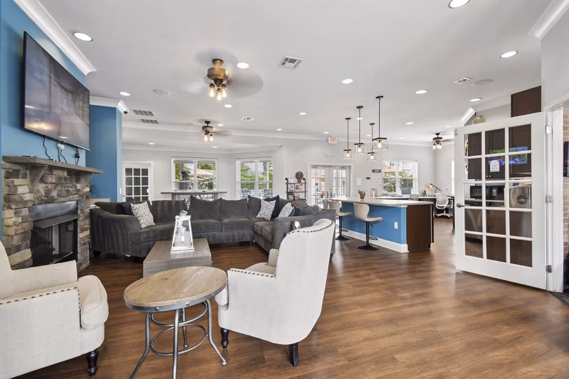 clubhouse at The Park at Walnut Ridge Apartments