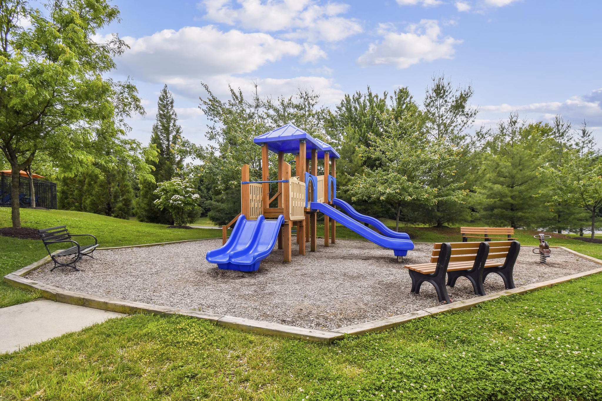 patio at The Park at Walnut Ridge Apartments
