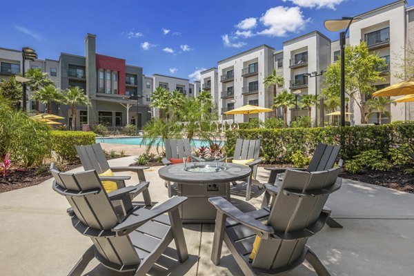 Solara Apartments: Modern luxury apartment in a vibrant community setting
