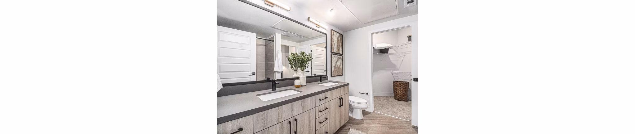 bathroom at Solana Central Park Apartments 