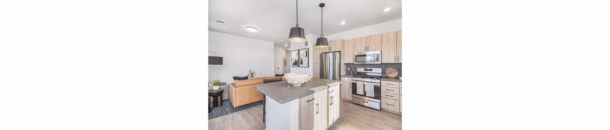 kitchen at Solana Central Park Apartments 