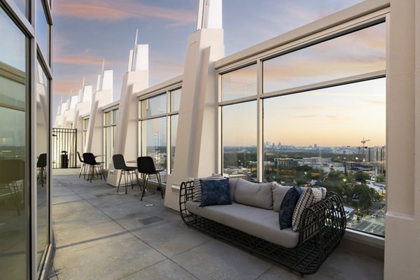 patio at Tower on Piedmont Apartments