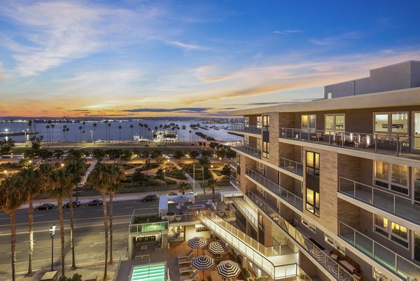Valentina by Alta: Luxury modern high-rise apartments in downtown San Diego