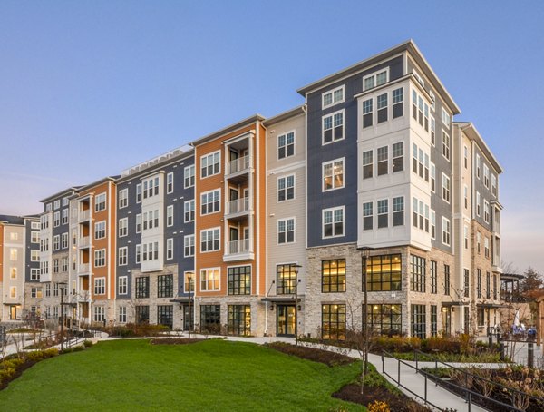 Wexley at 100: Elegant of luxury apartments in downtown Ellicott City, MD, showcasing modern architecture.