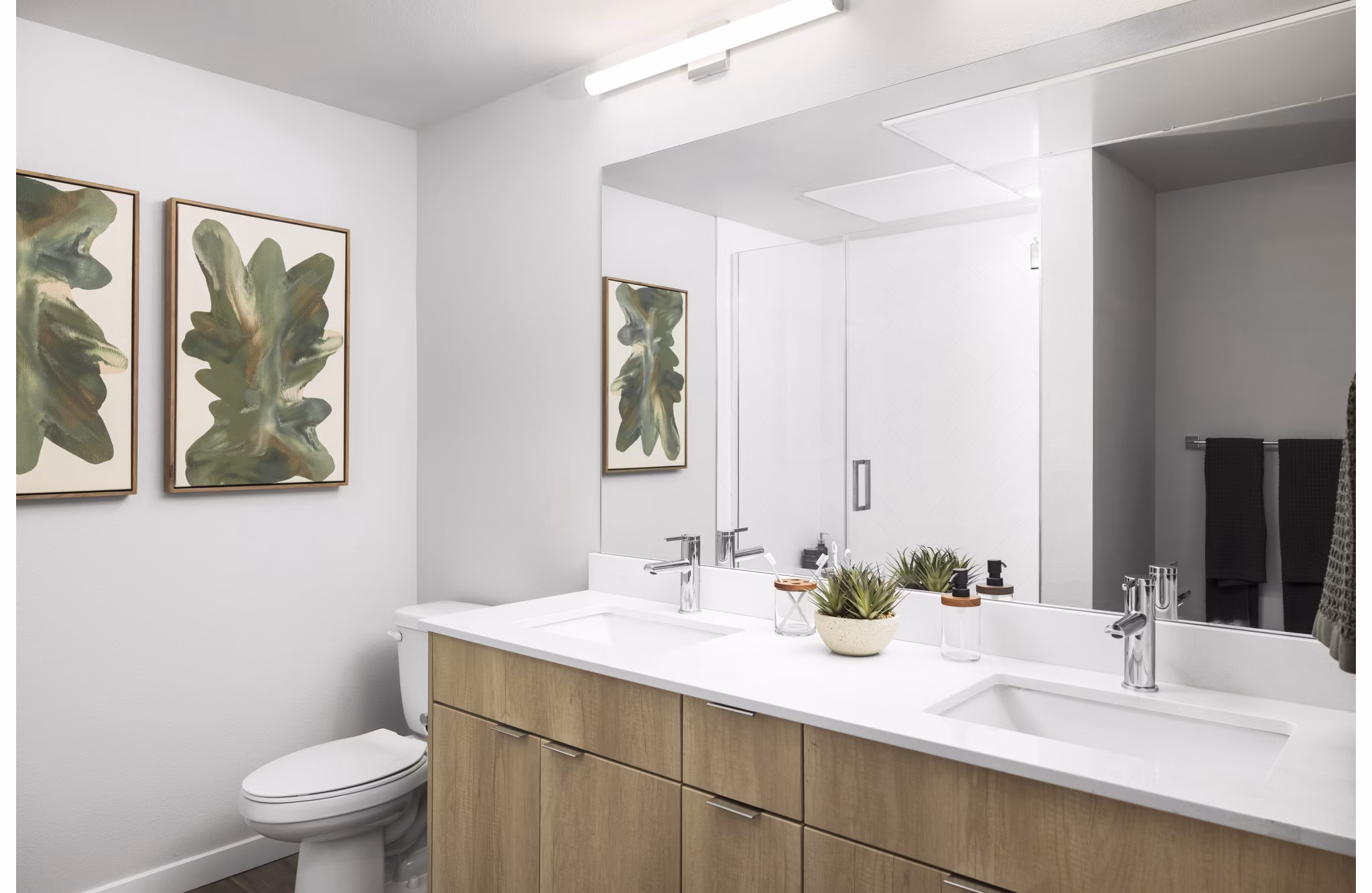 bathroom at The Alder Apartments 