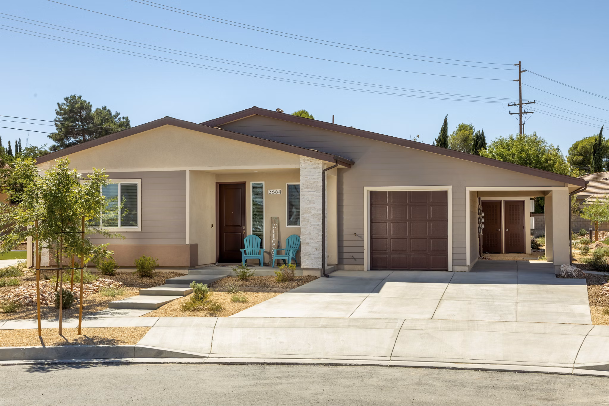 exterior at Vello Crossings Apartments 