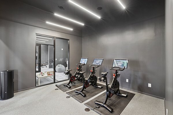 fitness center at Springside Middletown Apartments