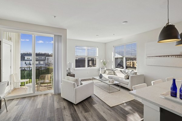 living room at Springside Middletown Apartments